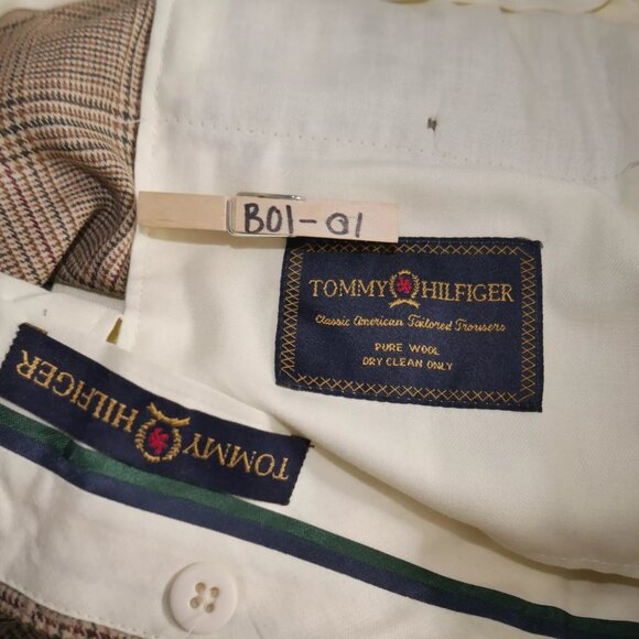 Tommy Hilfiger Pleated Khaki Plaid Pants Men's Size 36X29 Work Church Wool EUC - Picture 6 of 6